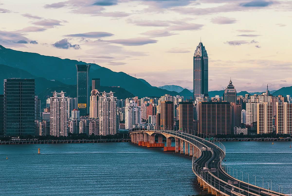 秦皇岛阳光沙滩，海岸风光无限